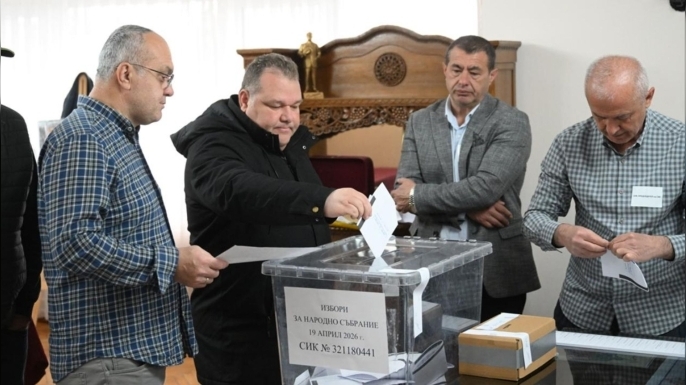 Bulgaristan'da genel seçim için oy kullanma işlemi başladı