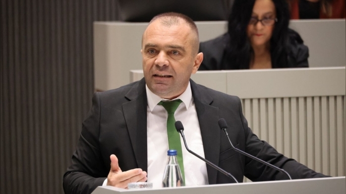 CTP Milletvekili Salahi Şahiner teknecik ve bütçe eleştirisi yaptı