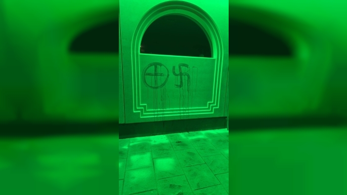 İsveç'te bir camiye ırkçı saldırı düzenlendi