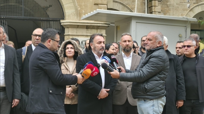 Kamu-Sen Başkanı Atan: ‘Hükümet istifa edene kadar mücadelemiz devam edecek