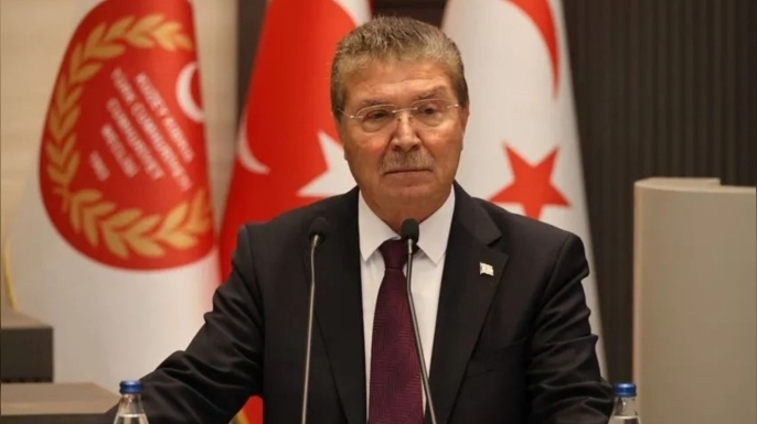 Başbakan Üstel: “Bayramlar, sevginin, hoşgörünün ve birlik ruhunun büyüdüğü en anlamlı zamanlardır”