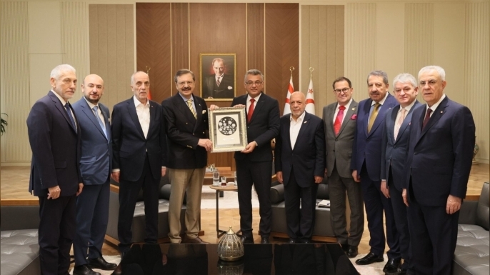 Cumhurbaşkanı Tufan Erhürman, Türkiye Odalar ve Borsalar Birliği Başkanı Rifat Hisarcıklıoğlu ve beraberindeki heyeti kabul etti