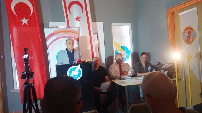 Reşat Akar bir dönem daha Kuzey Kıbrıs Türk Gazeteciler Cemiyeti Başkanı