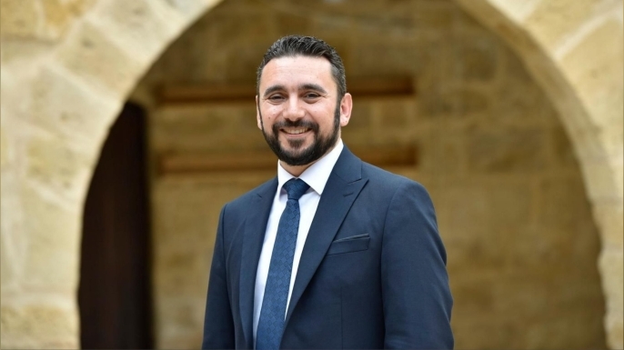 Tacan Reynar: Polis ve yargıç kılığına bürünen siyasetçiler toplumsal barışı yok ediyor