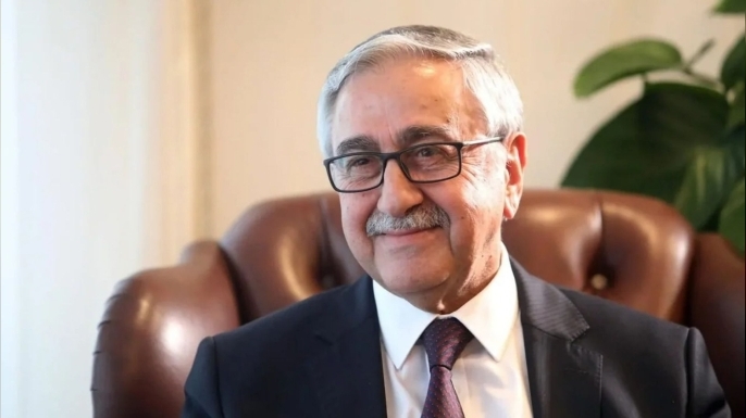 "Tarafsızım" diyenlere Akıncı'dan sert mesaj: