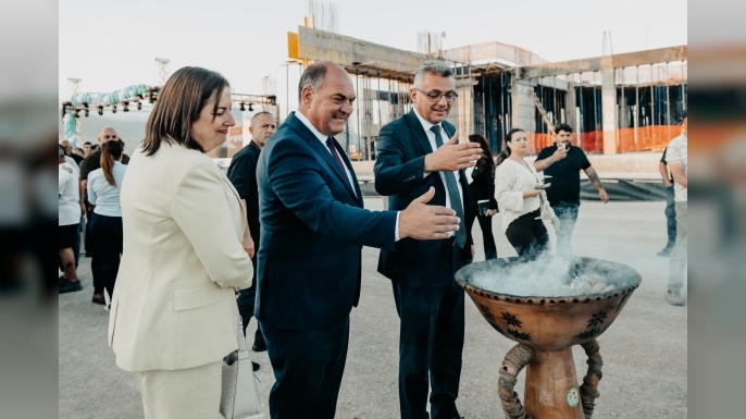 Değirmenlik Akıncılar Belediyesi’nin yeni hizmet binasının temeli törenle atıldı