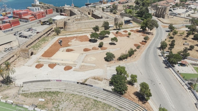 Gazimağusa Belediyesi, Othello Kalesi yanındaki parkın ikinci etap çalışmalarını sürdürüyor