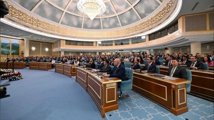 Kazakistan’da 31 yıllık çift meclisli parlamento sistemi sona erdi