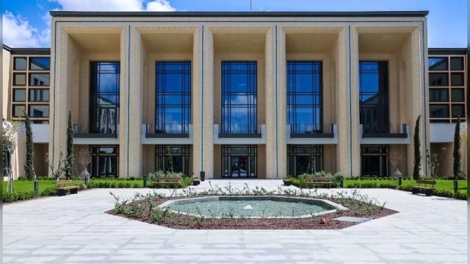Meclis 14 saatlik toplantısını tamamlayarak yaz tatiline girdi