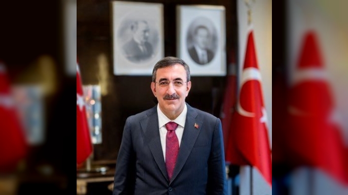 Türkiye Cumhurbaşkanı Yardımcısı Yılmaz, CONIFA Şampiyonu KKTC'yi tebrik etti