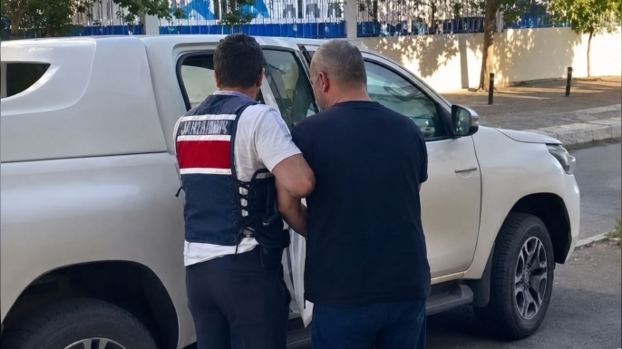 "Ahbap Derneği adına toplanan bağışların şüphelilerin hesaplarına aktarıldığı" iddiasına ilişkin 23 şüpheli adliyede