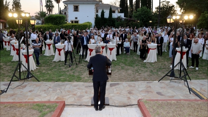 Eski Cumhurbaşkanlığı binasında "Resmin Kurumsal Hafızası" Sergisi açıldı
