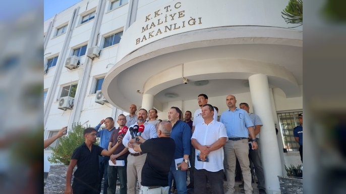 Kamuda örgütlü dört sendika, ek mesaiye kalmama eylemi başlatacağını açıkladı