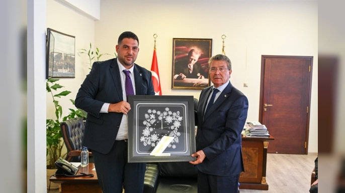 KTMMOB İnşaat Mühendisleri Odası, Başbakan Ünal Üstel'i ziyaret etti