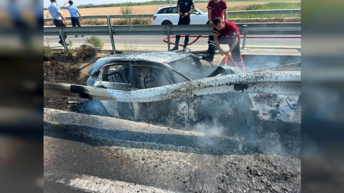 Trafik kazası ve araç yangını
