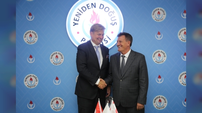Arıklı, AfD partisi Milletvekili Maximilian Krah ile görüştü