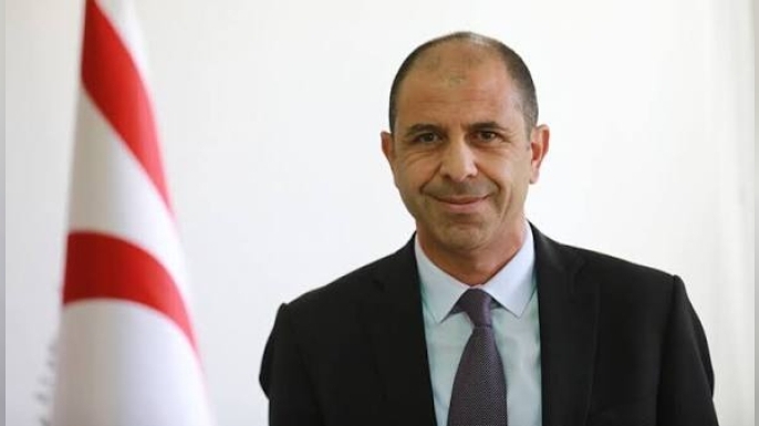 Özersay, Maliye Bakanlığı’nı gümrükteki cep telefonları ile ilgili açıklama yapmaya çağırdı