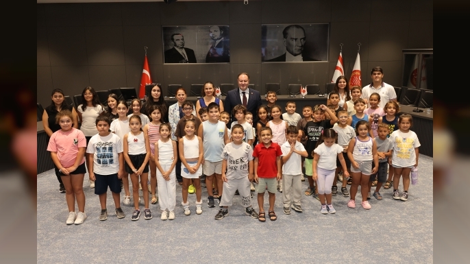 Öztürkler: Geçmişini bilen çocuklar geleceği daha güçlü inşa eder