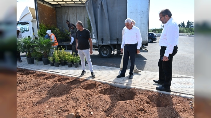 Özçınar, yeni Güzelyurt Hastanesi’ndeki çalışmaları yerinde inceledi