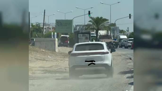 Polis: “Trafik kurallarını hiçe sayan araç sürücüsü rapor edildi”