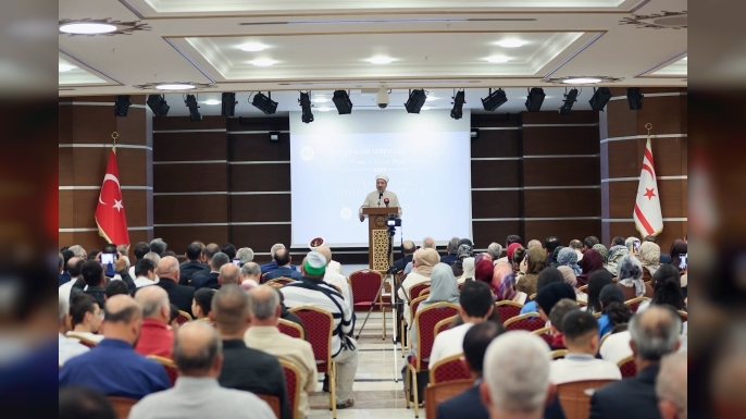 Türkiye Diyanet İşleri Başkanı Arpaguş KKTC'de din görevlileriyle buluştu