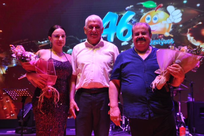 46. Güzelyurt Portakal Festivali kapsamında Arif Edizer ile İpek Amber konser verdi