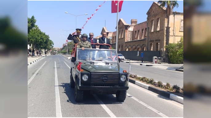 Barış ve Özgürlük Bayramı dolayısıyla Gazimağusa’da resmî törenler düzenlendi