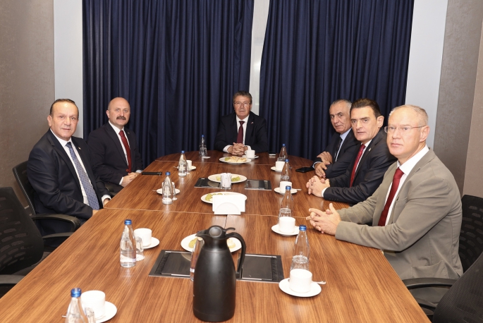 Başbakan Üstel, Adıyaman Valisi Varol'la görüştü