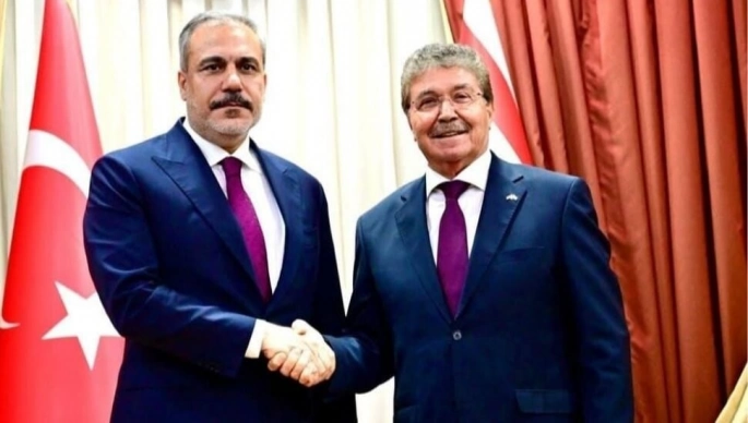 Başbakan Üstel'den diplomatik teşekkür