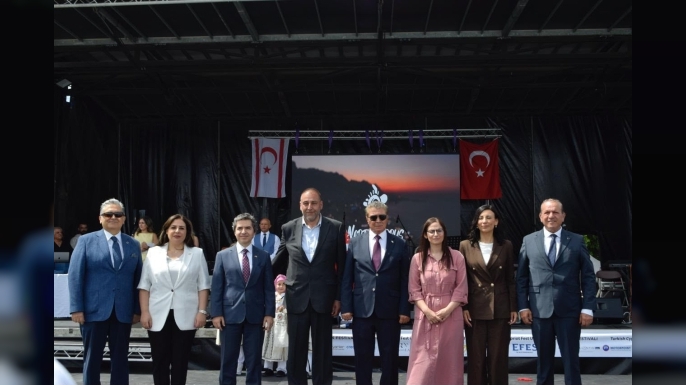 Başbakan Üstel Londra’daki Kıbrıs Türk Festivali’nde konuştu