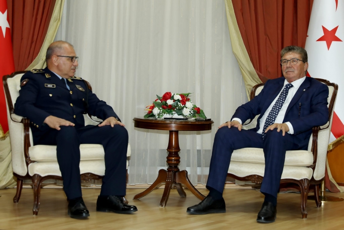 Başbakan Üstel, Polis Genel Müdürü Kuni'yi kabul etti:
