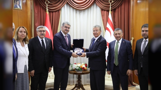 Başbakan Üstel, Türkiye-KKTC Parlamentolar Arası Dostluk Grubu’nu kabul etti
