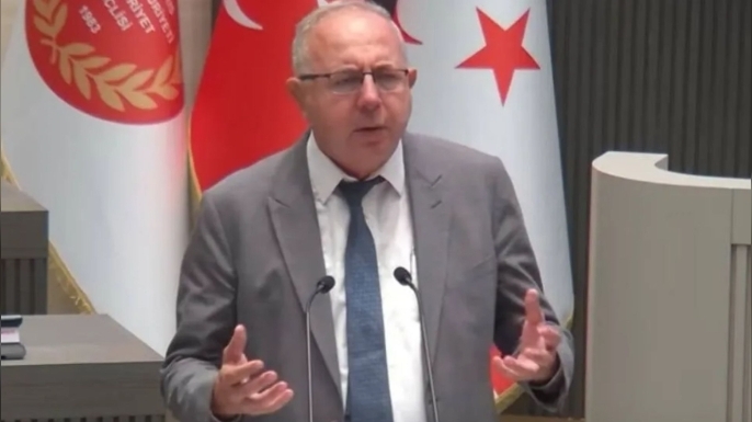 Birinci: “Hükümet sağlık planlamasında yetersiz”