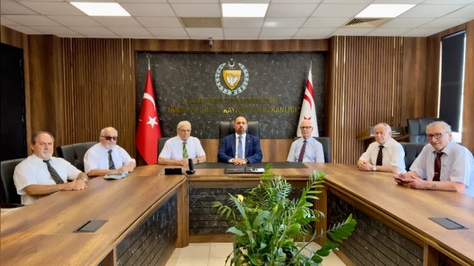 Çavuş TMT Mücahitler Derneği'ni kabul etti: