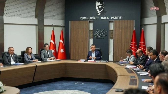 CHP MYK olağanüstü toplandı