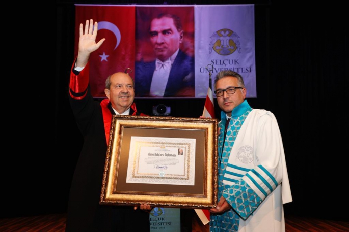 Cumhurbaşkanı Tatar’a Selçuk Üniversitesi’nde fahri doktora verildi