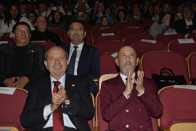 Cumhurbaşkanı Tatar:Halk dansları ülke tanıtımına katkı yapıyor