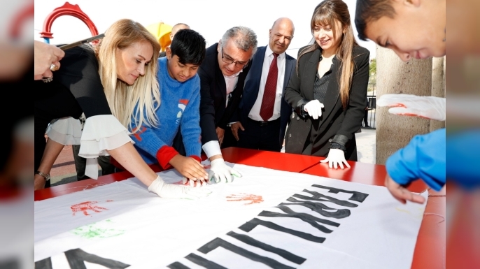 Cumhurbaşkanı Tufan Erhürman Lefkoşa Özel Eğitim ve İş Eğitim Okulu öğrencileriyle bir araya geldi
