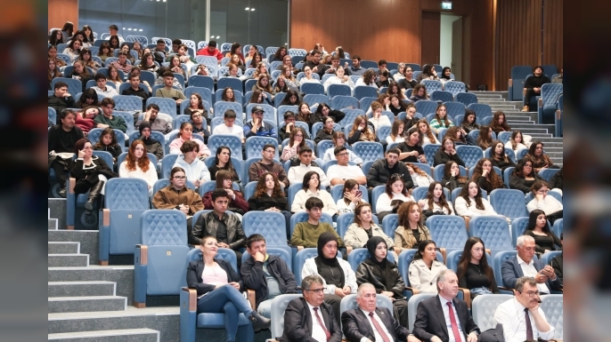 Cumhurbaşkanlığı yerleşkesinde lise öğrencilerine yönelik kariyer semineri verildi