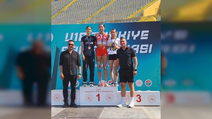 DAÜ sporcusu Ada Kafa, U18 Türkiye Şampiyonu oldu
