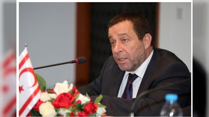 Denktaş: “Kıbrıs adası üzerinde oynanan bir oyun var”
