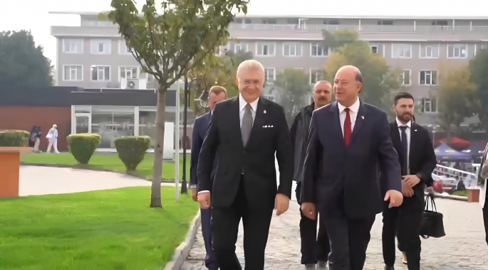 Dinçyürek, İstanbul Aydın Üniversitesi Tıp Fakültesi’ni ziyaret etti