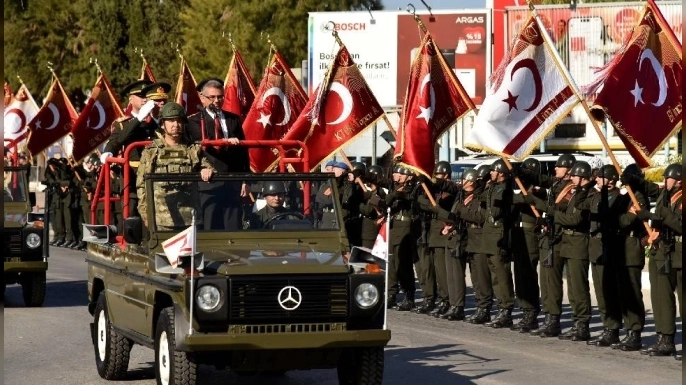 Dr. Fazıl Küçük Bulvarı’nda resmi geçit töreni düzenlendi