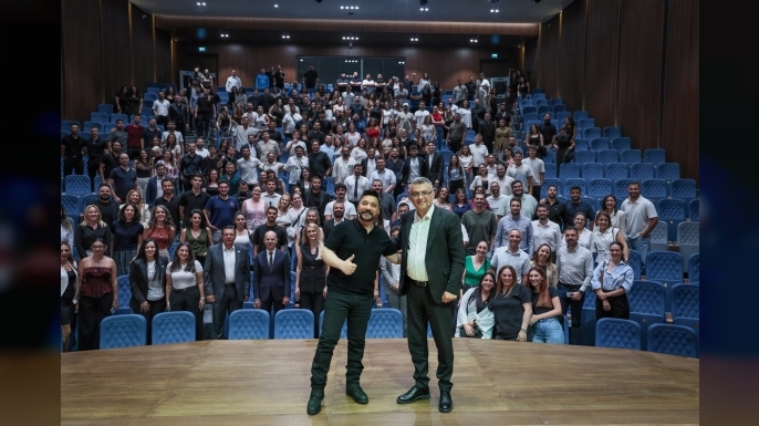 Erhürman, “Mevzular Açık Mikrofon”da soruları yanıtladı