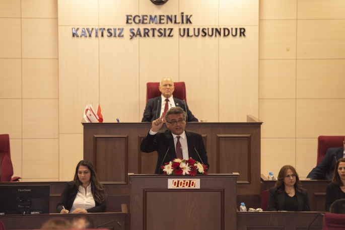 Erhürman yeni yasama yılının ilk gününde Meclis’te konuştu, Hükümete eleştirilerde bulundu