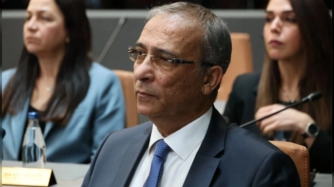 Fikri Toros: Hiçbir alanda dünyayla uyumlaşma derdiniz yok ama dünyadan turist bekliyorsunuz, nasıl olacak?