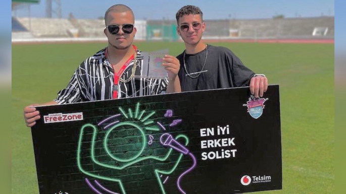 Gençlerimiz göğsümüzü kabarttı Saldıray Özarı en iyi erkek solist oldu