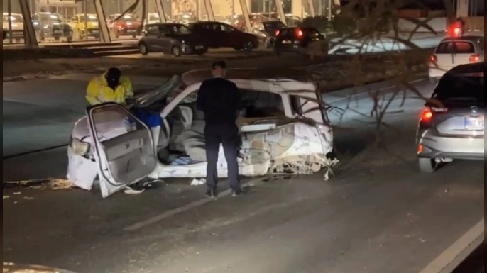 Haspolat'ta korkutan kaza: Yaralılar var, trafik felç!
