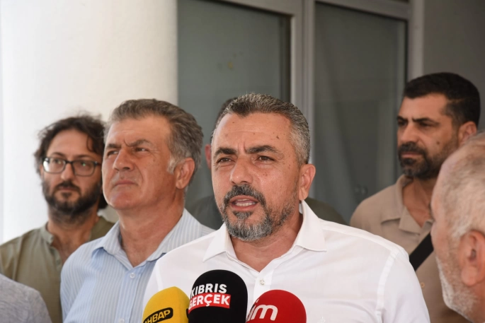 HÜR-İŞ, İhtiyat Sandığı Dairesi önünde basın açıklaması yaptı...