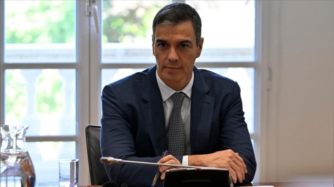 İspanyol aşırı sağı Başbakan Sanchez'in istifası talebiyle gösteri yaptı
